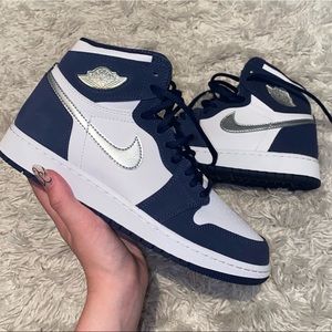Air Jordan 1 Midnight Navy